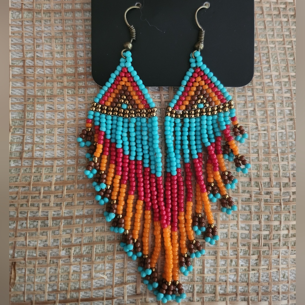 Colorful Beaded Dangle Earrings Native American Style - Picture 2 of 9